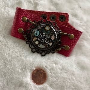 PLUNDER Fushia bracelet